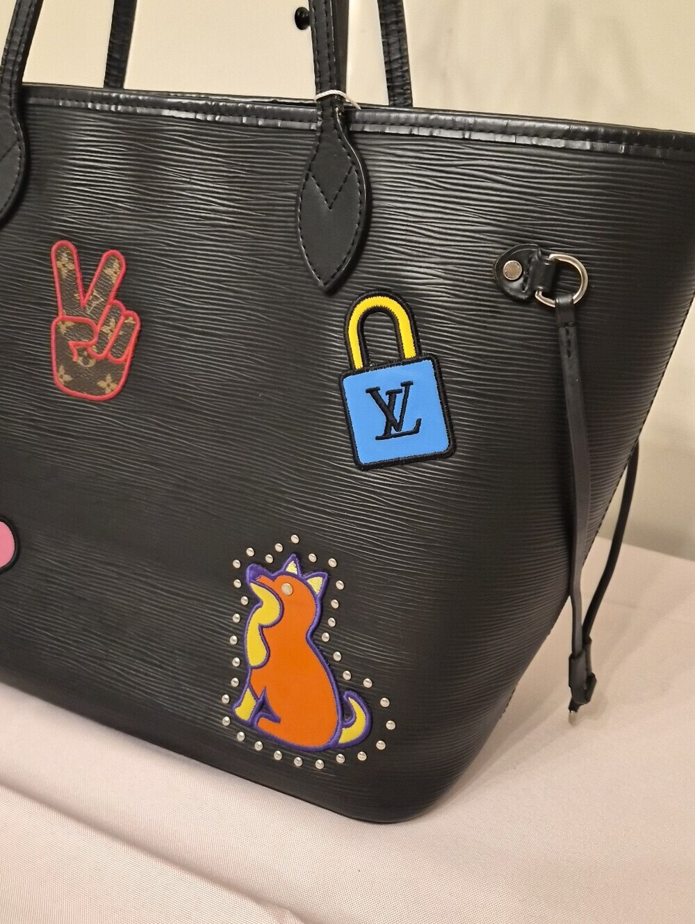 Louis Vuitton Neverfull MM Epi "Stickers" Edition | Pouch| Black | COA - Picture 3 of 16
